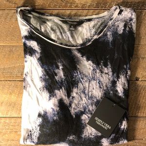 NWT Vera Wang Inkblot Tee